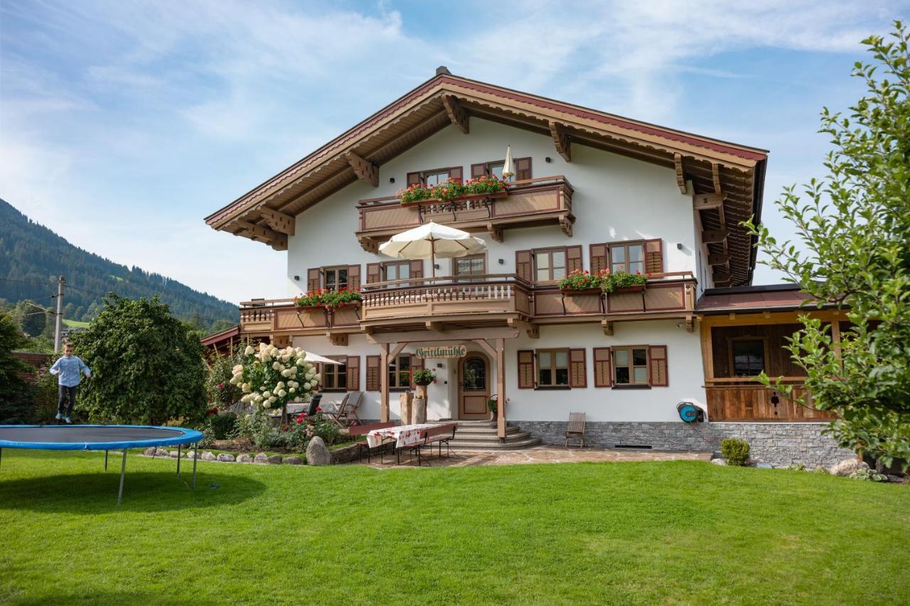 Grittlmuehle Chalet Ferienwohnungen ブリクセン イン ターレ エクステリア 写真